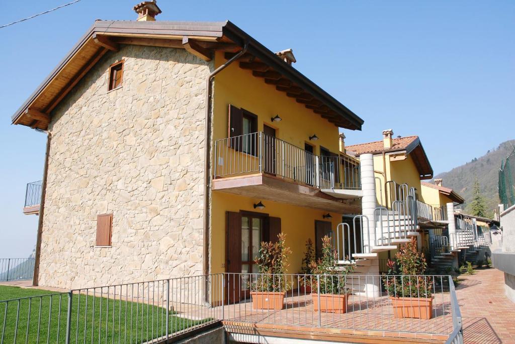 Residence Mirena - Rebomaholidays Tignale Room photo